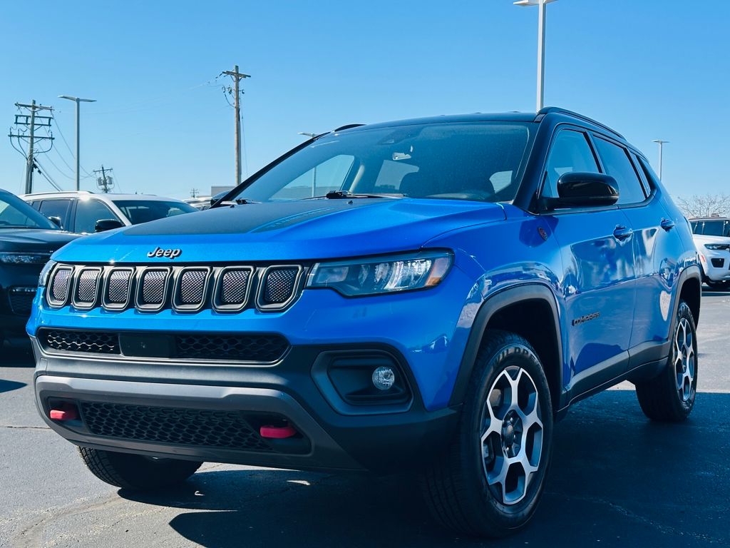 2022 Jeep Compass Trailhawk photo 3