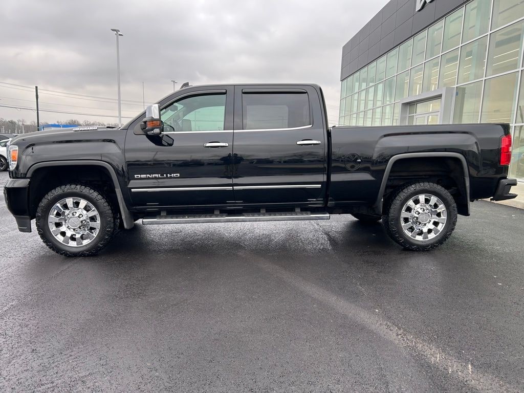 Used 2018 GMC Sierra 2500HD Denali Truck Crew Cab