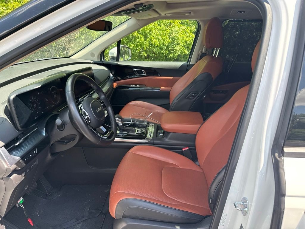 Used 2024 Kia Carnival SX Prestige Minivan/Van