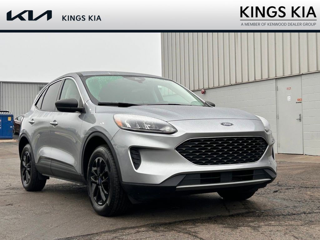2022 Ford Escape SE's photo