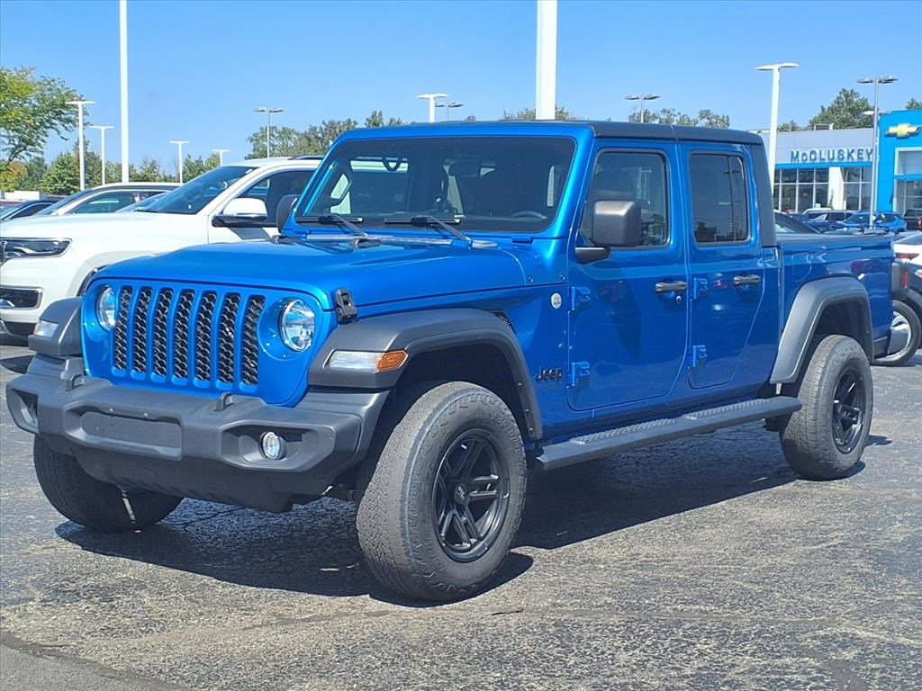 2020 Jeep Gladiator Sport S photo 2