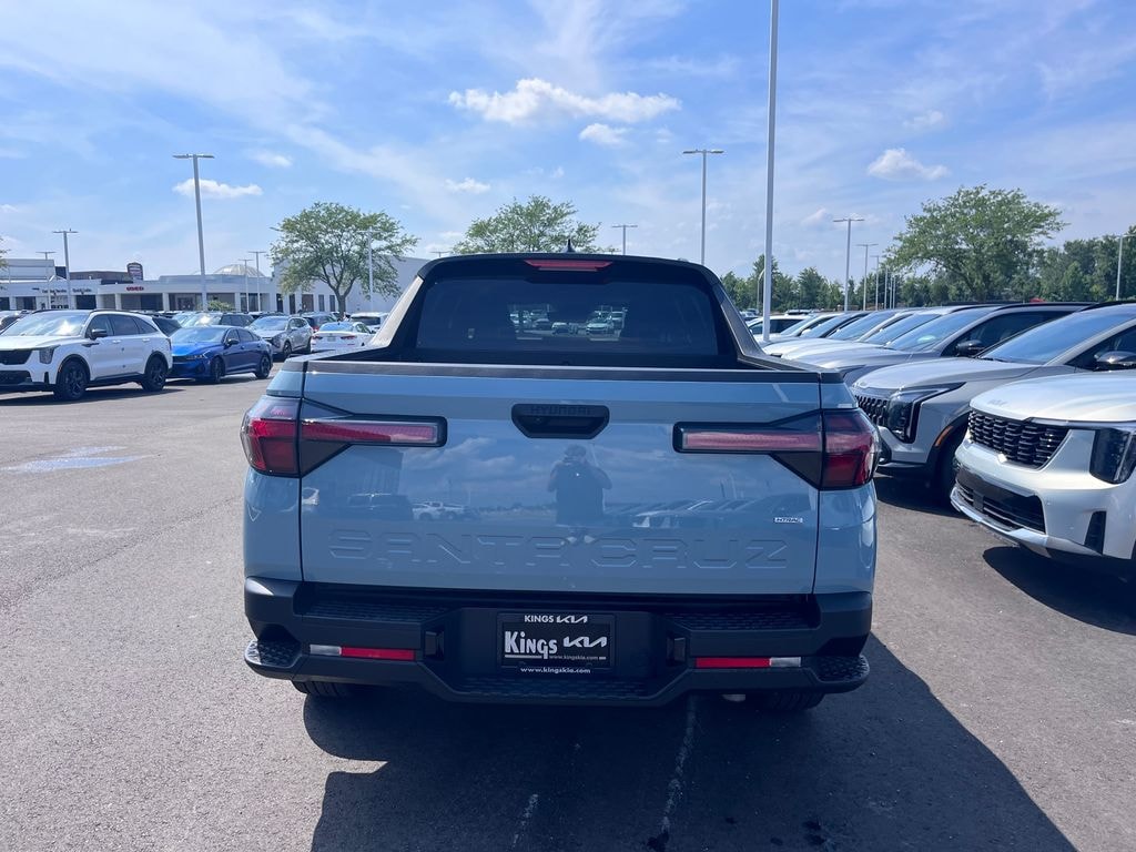 Used 2025 Hyundai Santa Cruz SEL Truck
