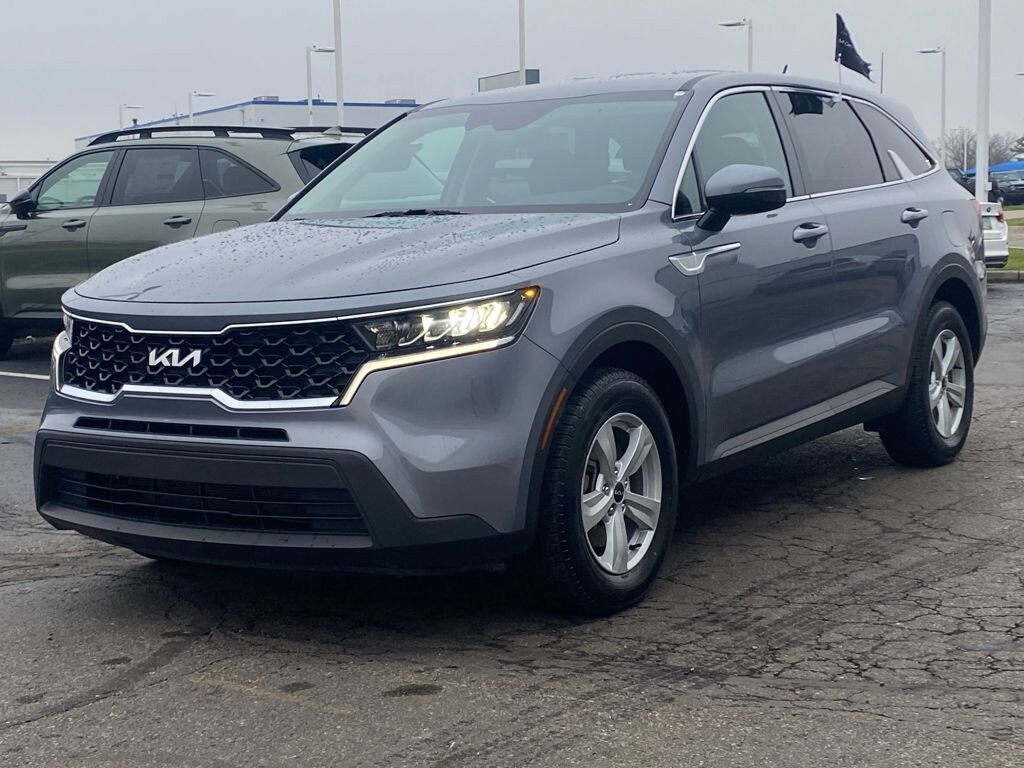 Certified 2023 Kia Sorento LX SUV