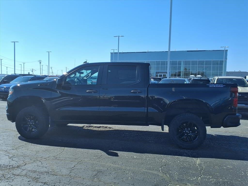 Used 2024 Chevrolet Silverado 1500 Custom Trail Boss Truck Crew Cab