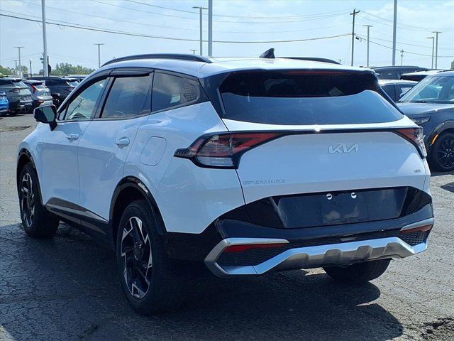 2023 Kia Sportage photo 2