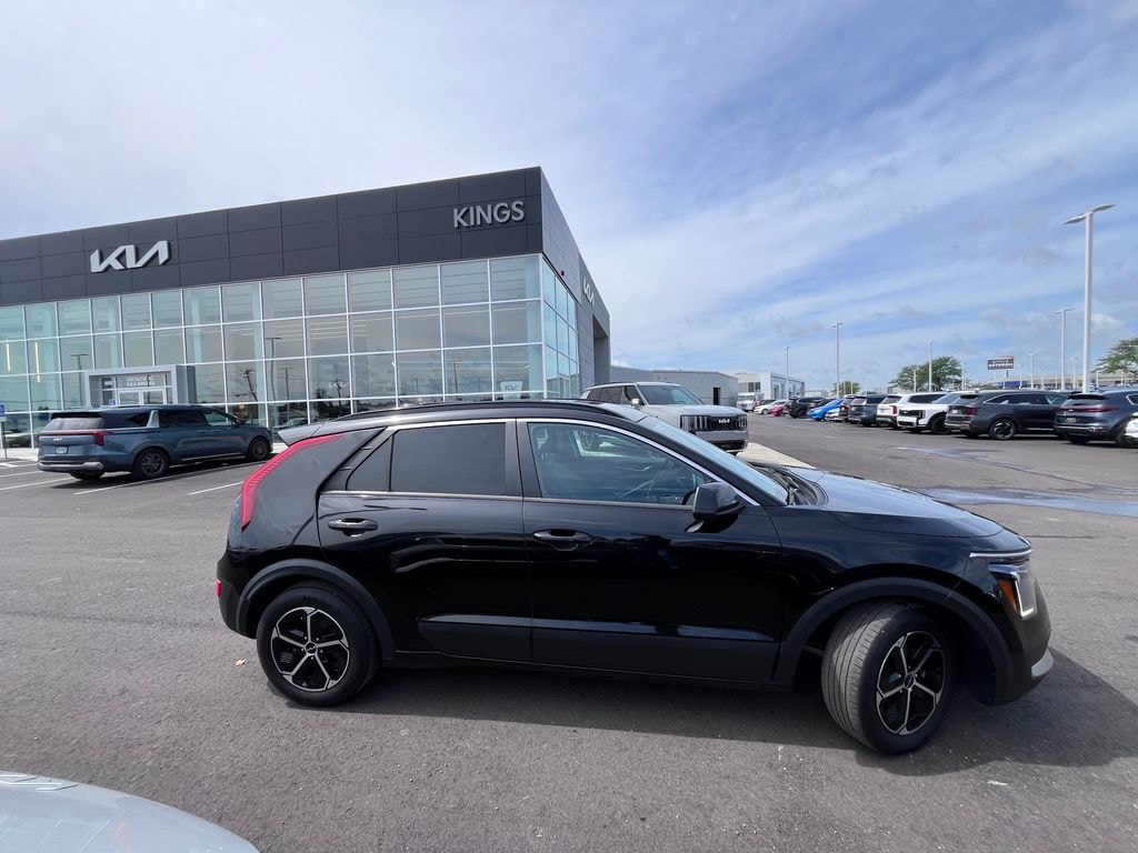 Certified 2023 Kia Niro LX SUV
