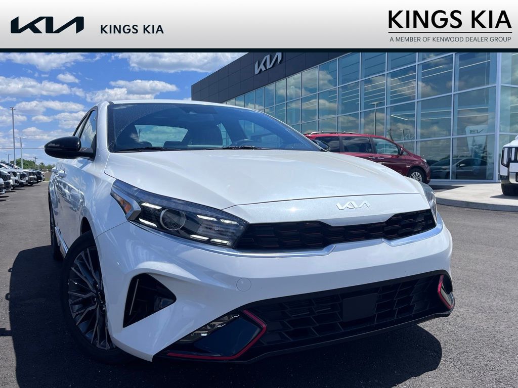 2023 Kia Forte GT-Line AT's photo