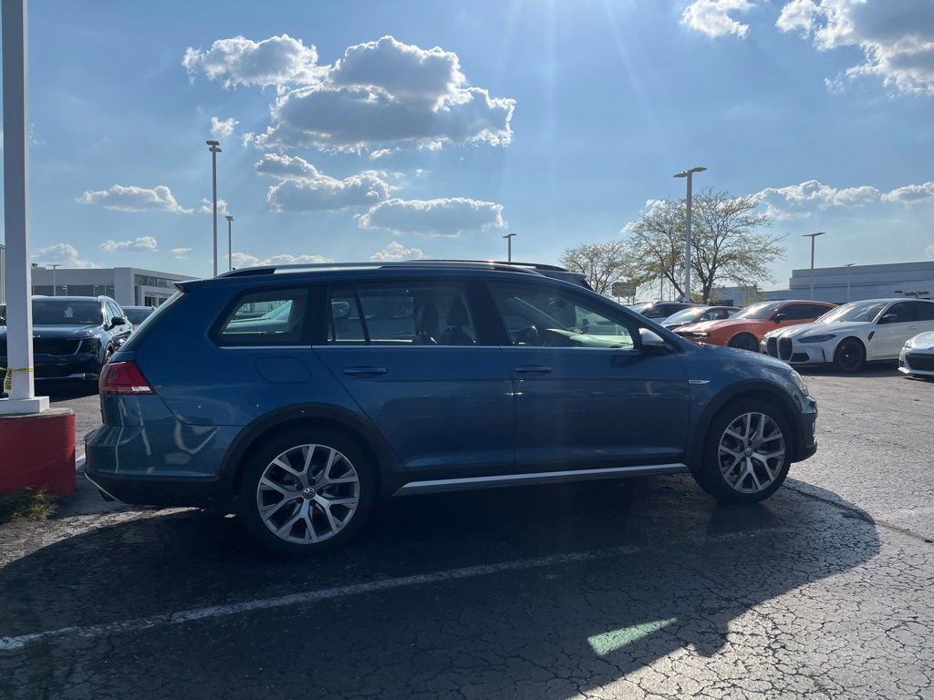 2017 Volkswagen Golf Alltrack TSI SEL photo 4