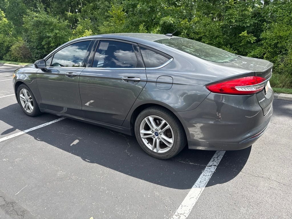 Used 2018 Ford Fusion SE Sedan
