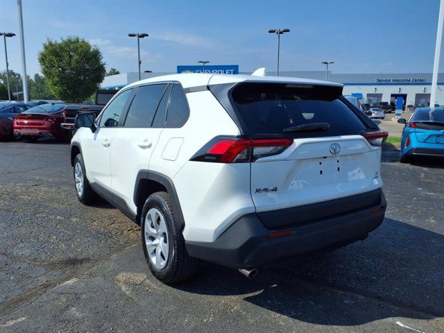 2023 Toyota RAV4 LE photo 2