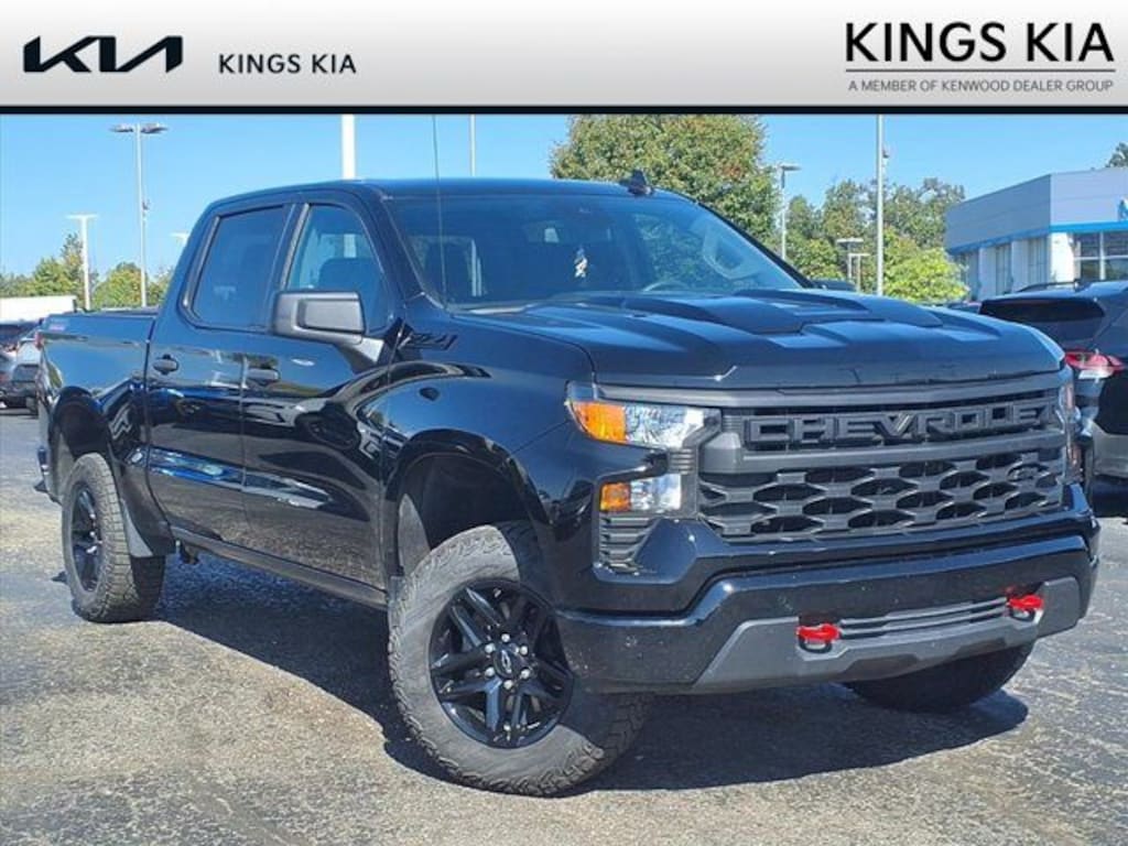 Used 2024 Chevrolet Silverado 1500 Custom Trail Boss Truck Crew Cab