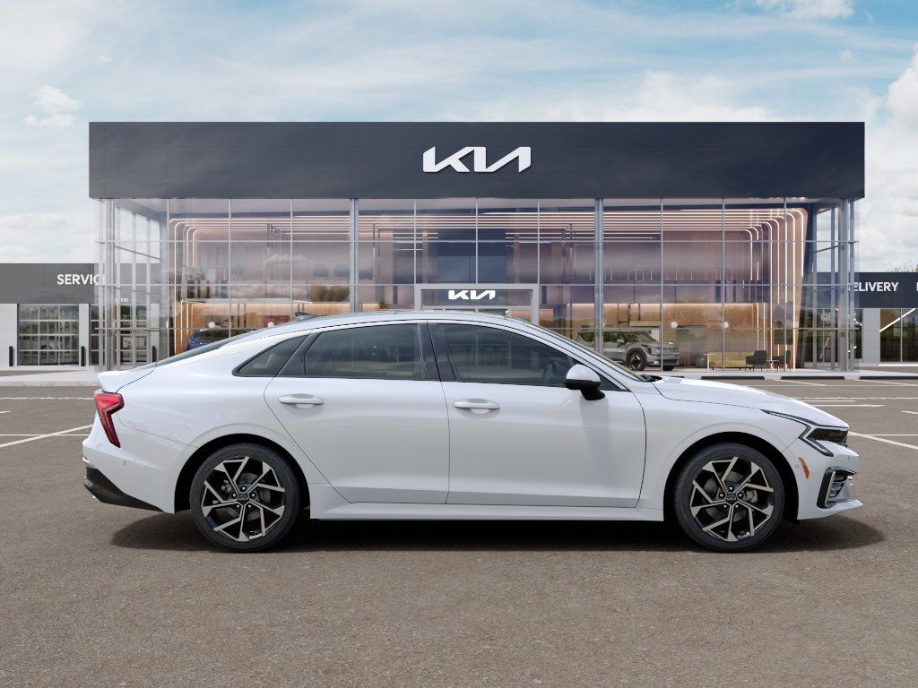 2026 Kia K5 EX - Photo 8