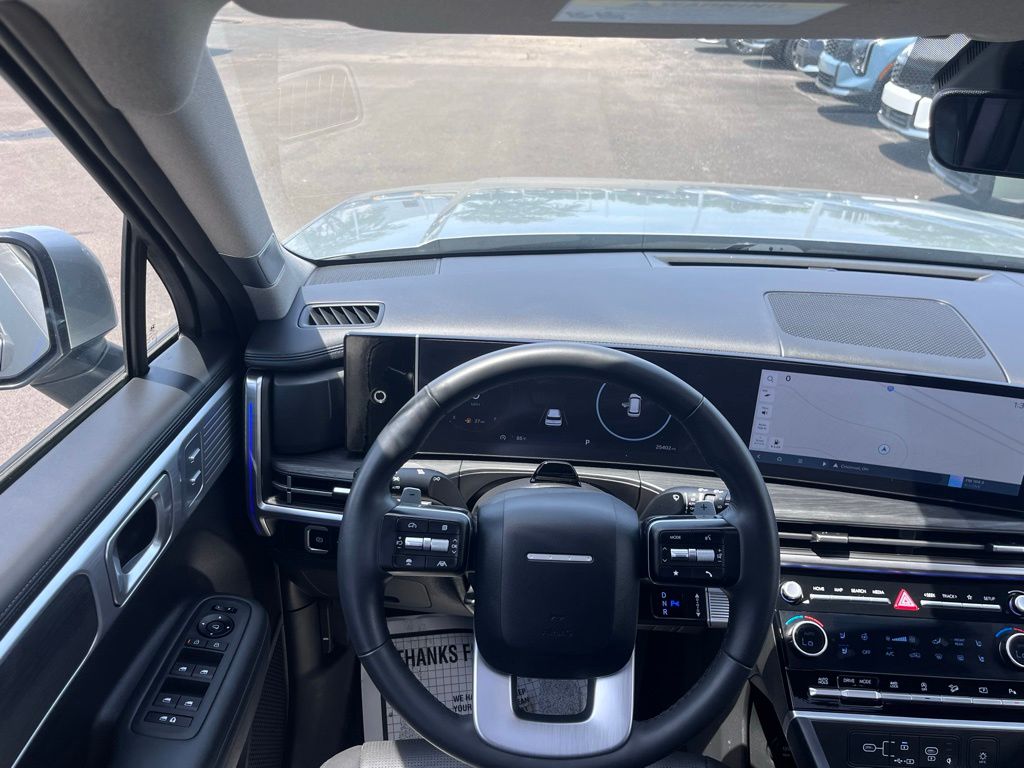 2025 Hyundai Santa Fe Limited - Photo 21