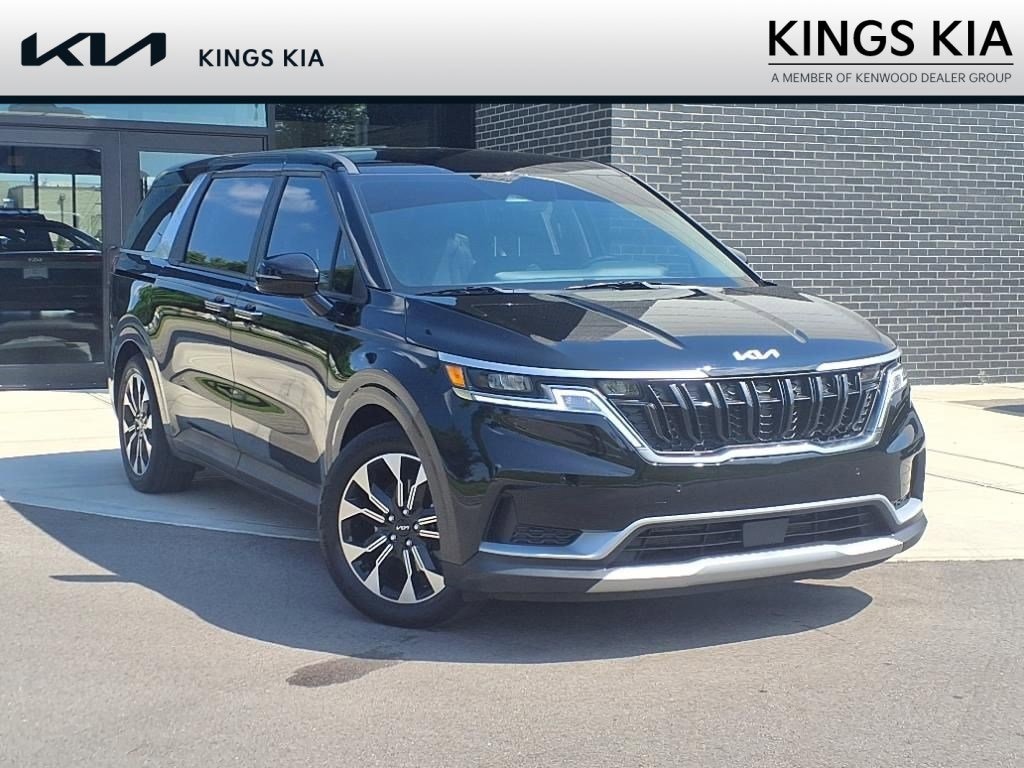 Used 2024 Kia Carnival EX MPV