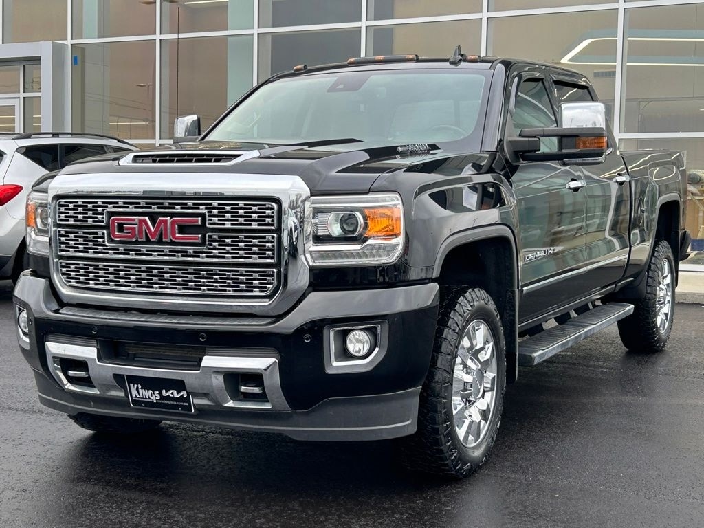 Used 2018 GMC Sierra 2500HD Denali Truck Crew Cab