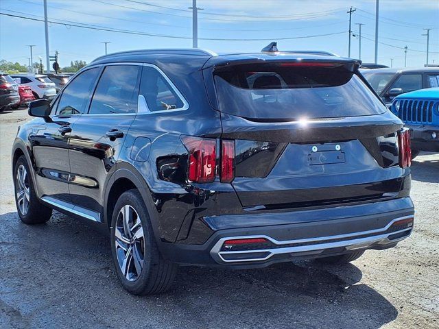 2022 Kia Sorento Plug-In Hybrid SX photo 3