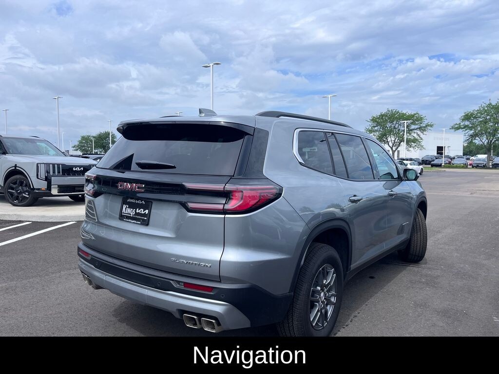 Used 2026 GMC Acadia Elevation SUV