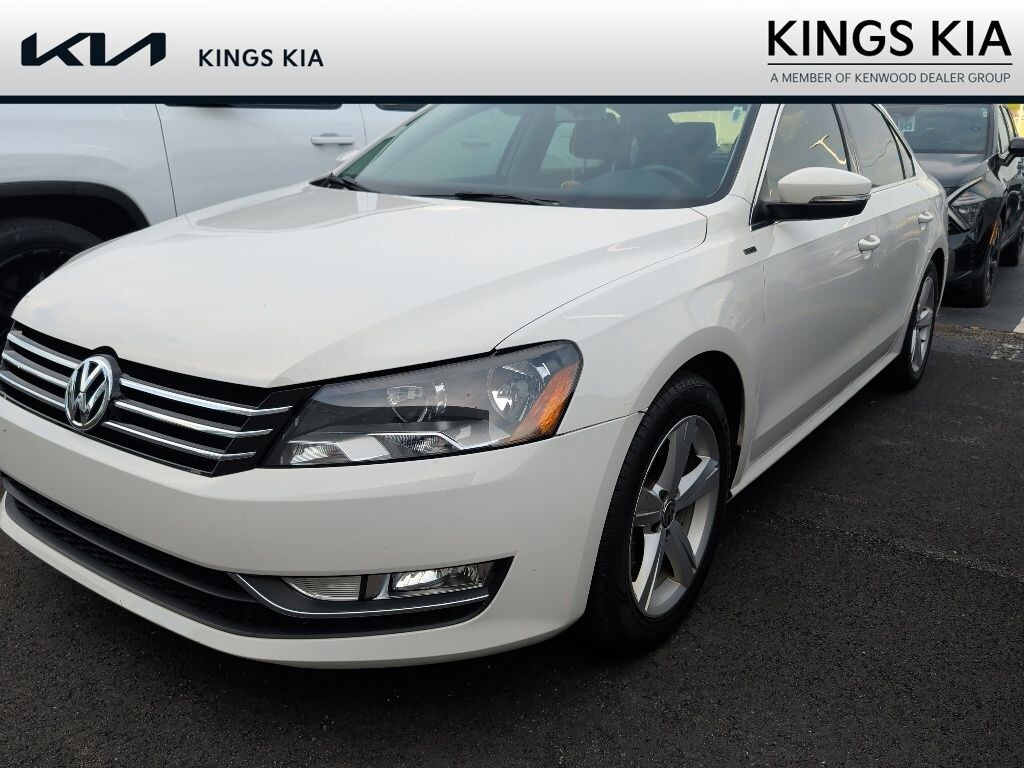 Used 2015 Volkswagen Passat 1.8T Limited Edition Sedan