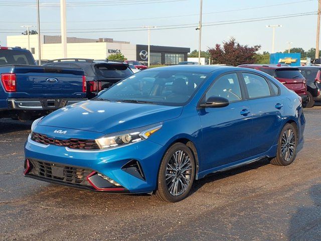 2023 Kia Forte GT-Line photo 2