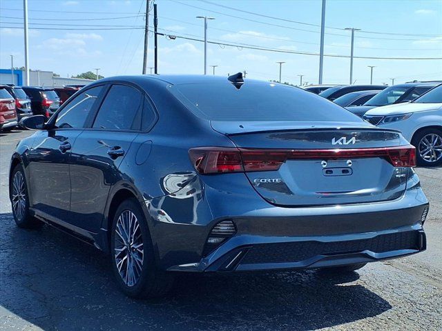 2023 Kia Forte GT-Line photo 4