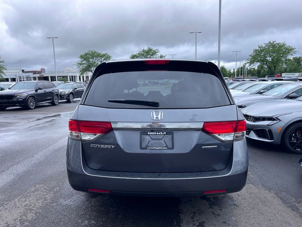 Used 2016 Honda Odyssey SE Minivan/Van