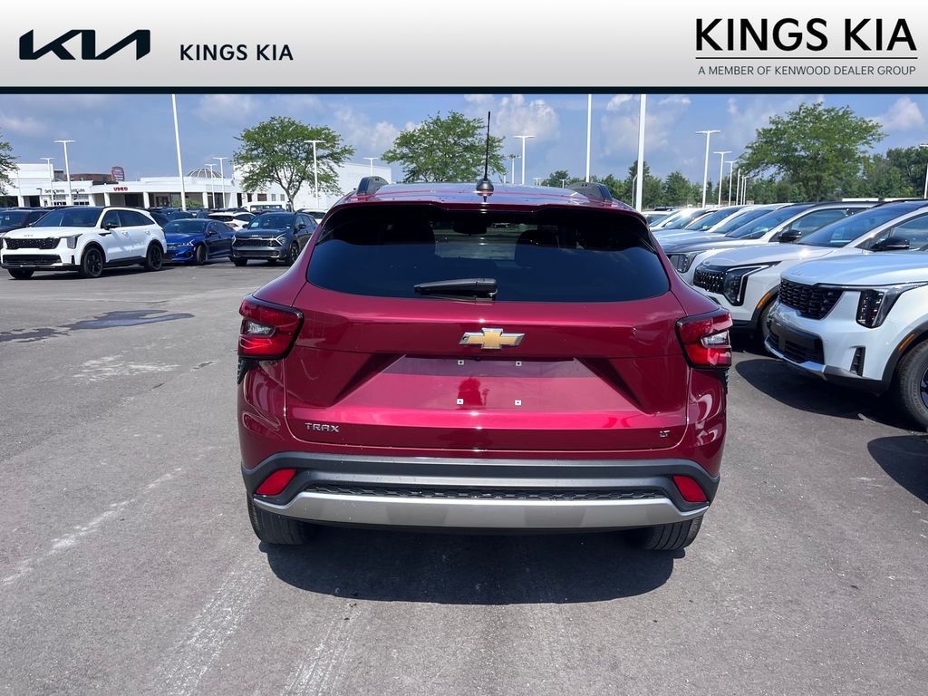 Used 2024 Chevrolet Trax LT SUV