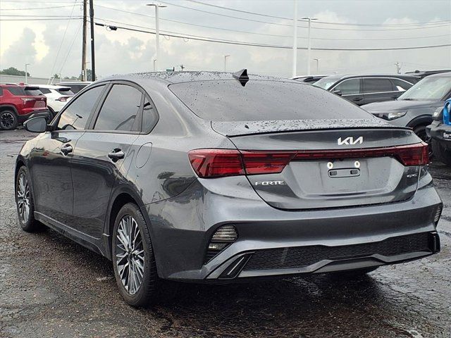 2022 Kia Forte GT-Line photo 4