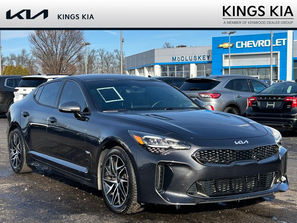2023 Kia Stinger GT-Line's photo