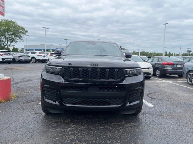 2022 Jeep Grand Cherokee Altitude photo 3