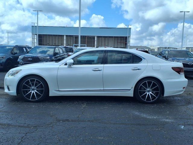 2014 Lexus LS 460 photo 2