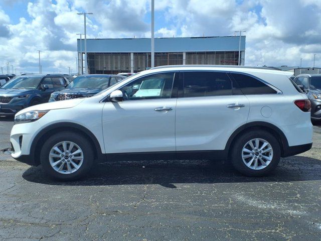 2019 Kia Sorento LX photo 3