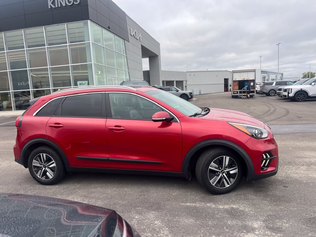 Certified 2022 Kia Niro EX Premium SUV