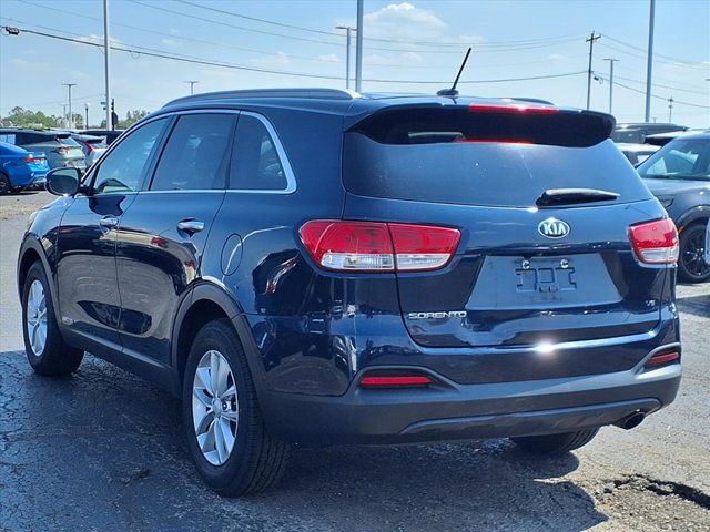2017 Kia Sorento LX V6 photo 4