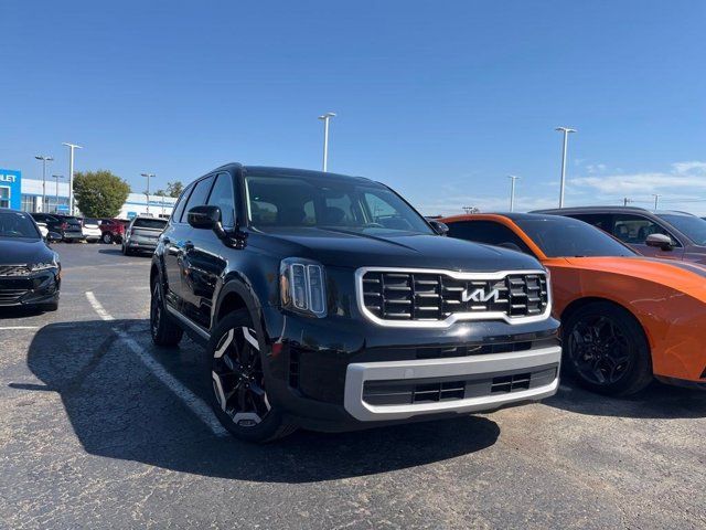 2023 Kia Telluride S photo 4