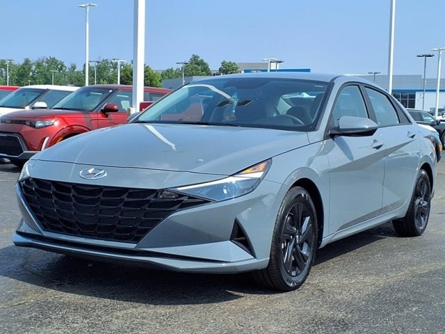 Used 2023 Hyundai Elantra SEL with VIN KMHLM4AG1PU377732 for sale in Cincinnati, OH