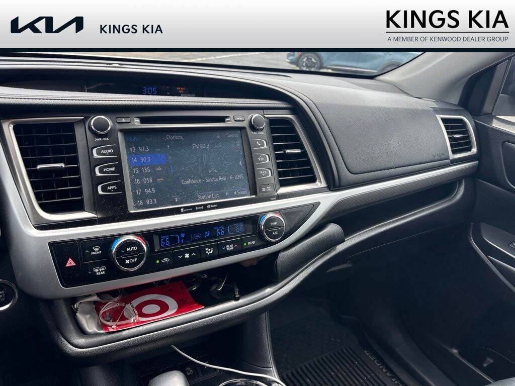 Used 2019 Toyota Highlander SE SUV