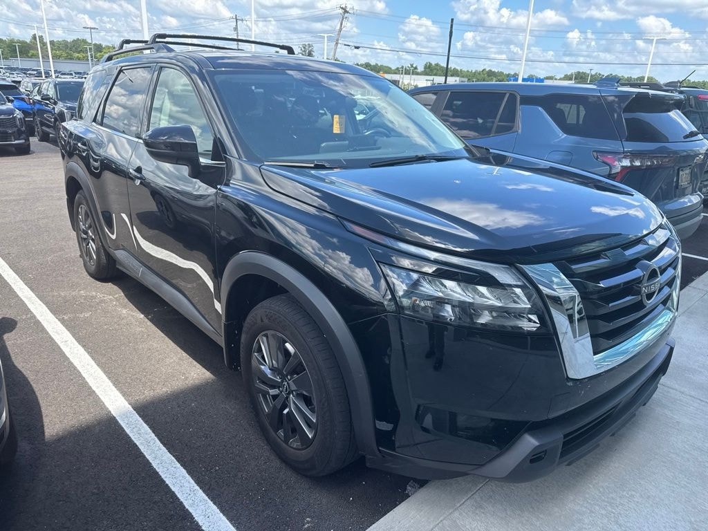 Used 2024 Nissan Pathfinder SV SUV