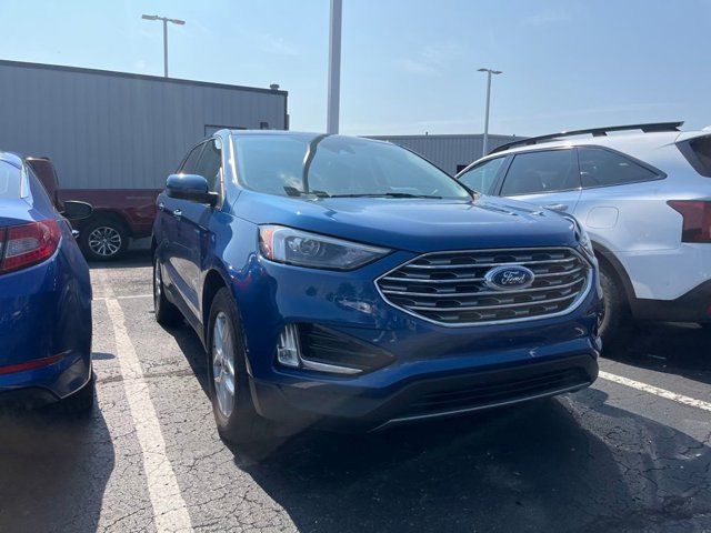 2022 Ford Edge SEL photo 3