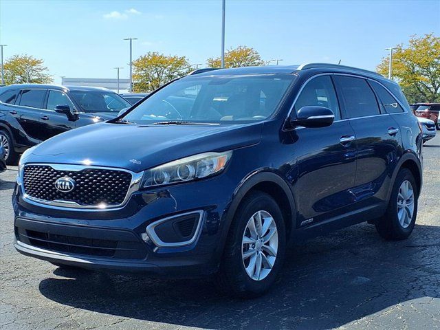 2017 Kia Sorento LX V6 photo 2