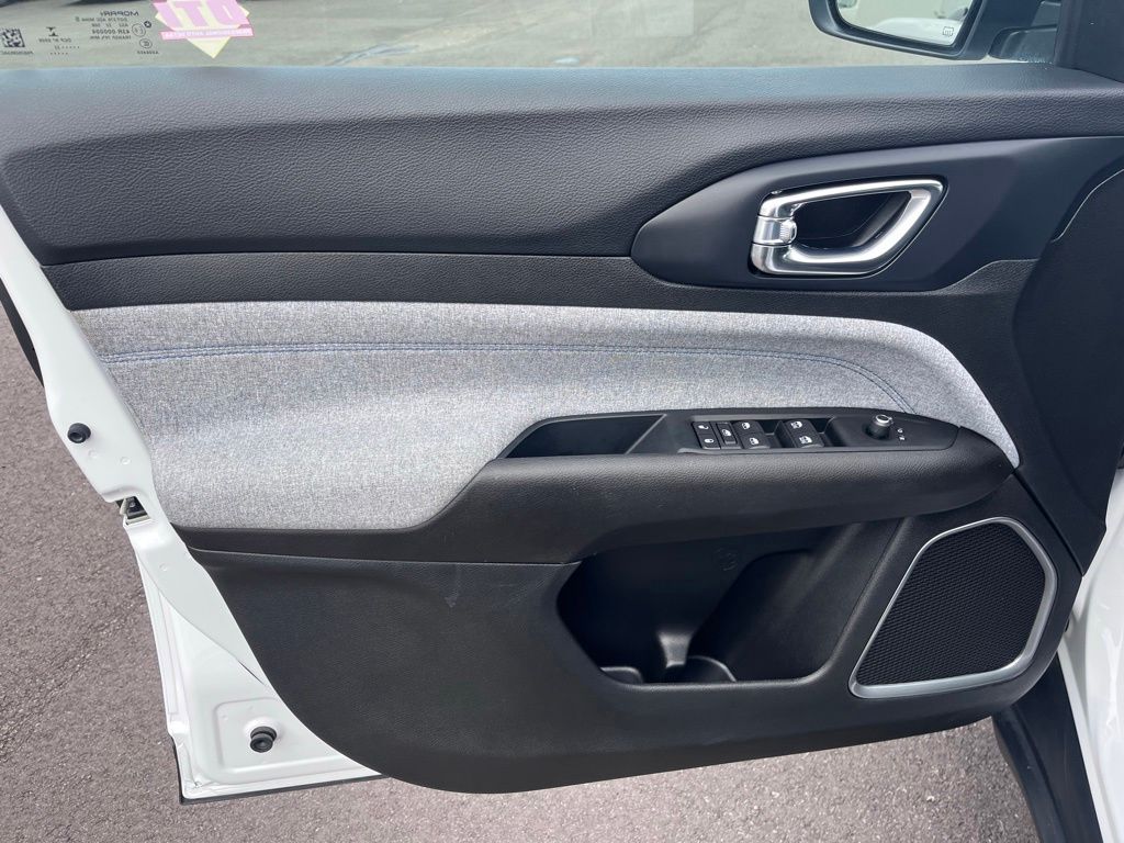 2022 Jeep Compass Latitude - Photo 8