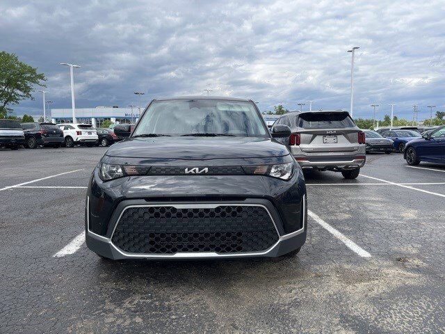 2023 Kia Soul LX photo 3
