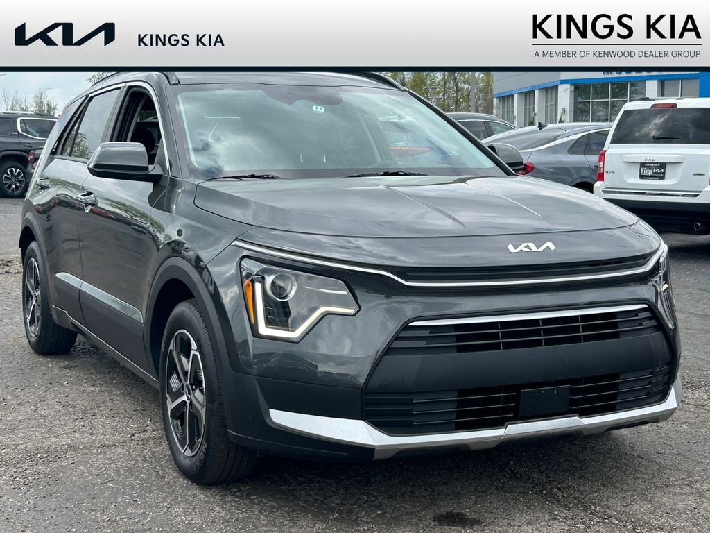 Used 2023 Kia Niro EX SUV