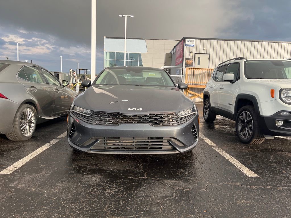 2023 Kia K5 LXS photo 2