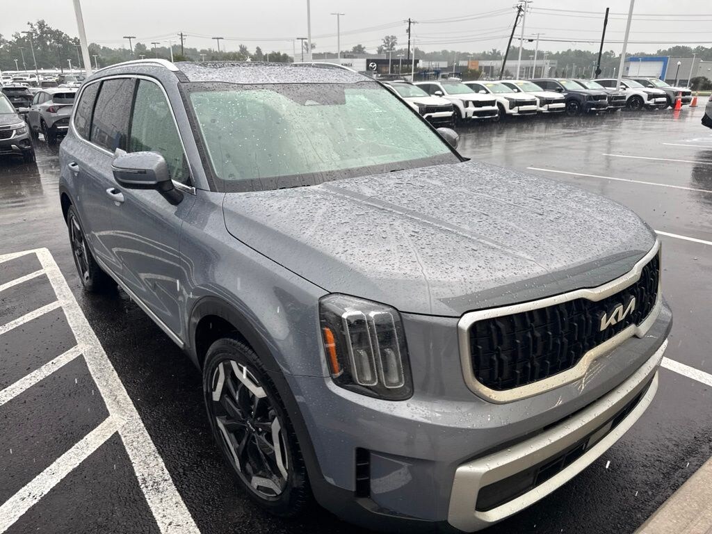 Used 2024 Kia Telluride EX SUV