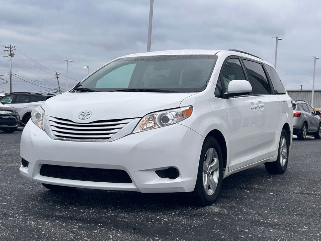 Used 2016 Toyota Sienna L Van