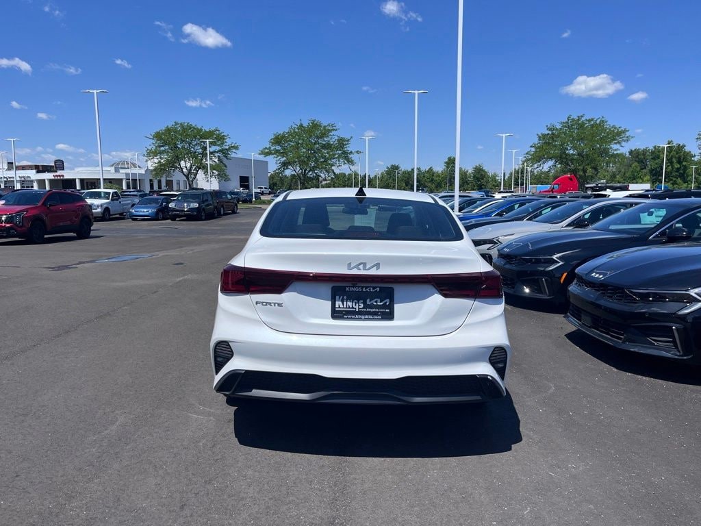Certified 2023 Kia Forte LXS Sedan