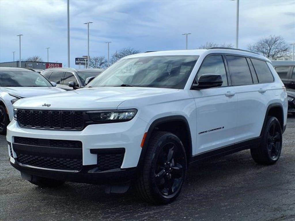 Used 2023 Jeep Grand Cherokee L Altitude SUV
