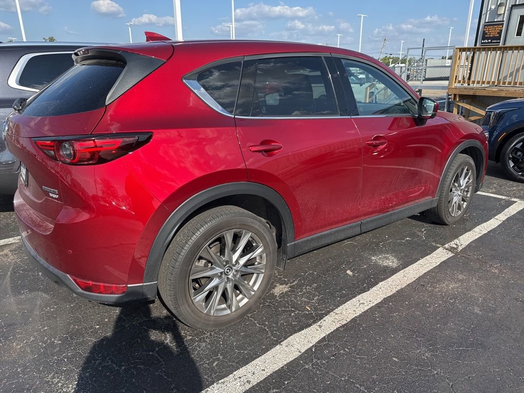 2021 Mazda CX-5 Signature photo 2