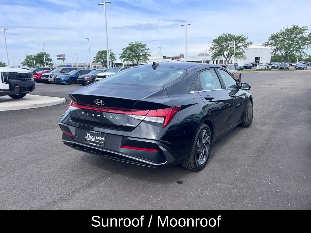 Used 2024 Hyundai Elantra Limited Sedan