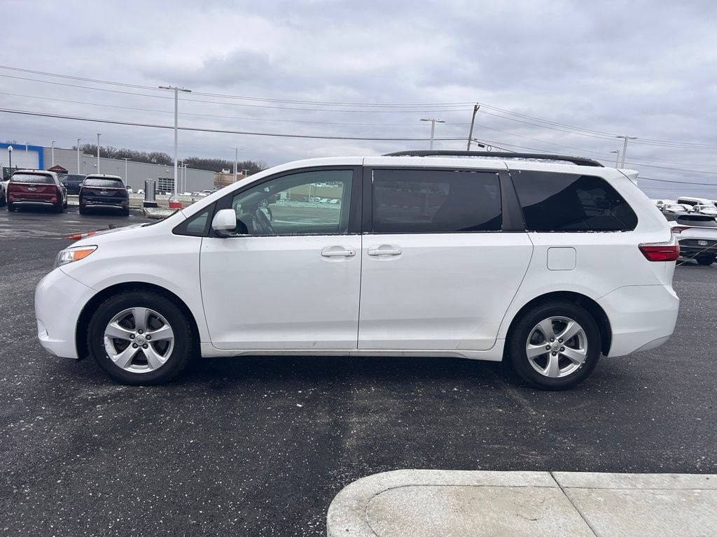 Used 2016 Toyota Sienna L Van